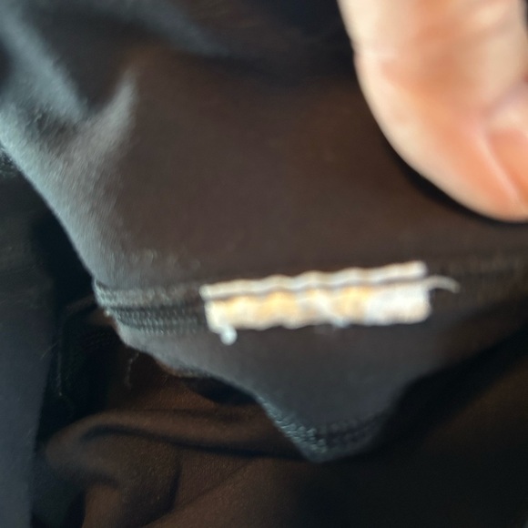 Gymshark Black Athletic Shorts Moisture-Wicking Mid-Thigh - Picture 6 of 9